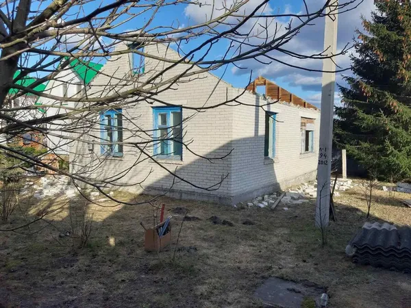 На Волині монахи розвалили будинок лікаря: кажуть, земля – їхня