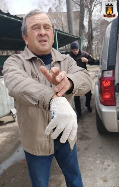 Привіз сміття із сусідньої громади: у Луцьку зловили порушника (фото)
