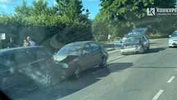 Під Луцьком – масштабна аварія, рух ускладнено (фото)