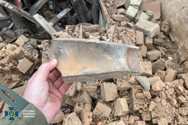 Обстріл дитсадка і школи на Луганщині СБУ розслідує як теракт (фото, відео)