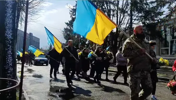 На Волині попрощалися із воїном Анатолієм Мазуром (фото)