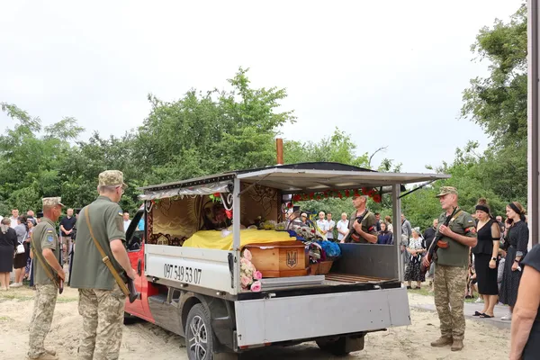 На Волині попрощалися із 42-річним Захисником Андрієм Стернічуком (фото)