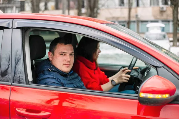 Скільки триває навчання в автошколі?*