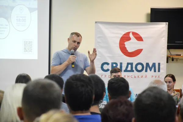 Лучанам розповіли, як реалізувати свої ідеї за кошти з бюджету (фото)