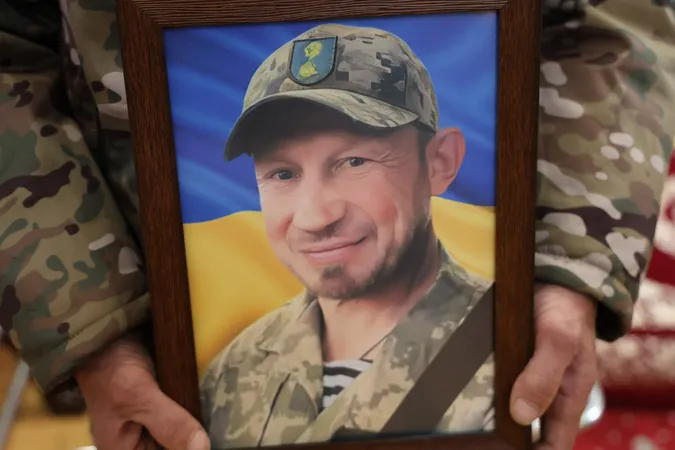У Луцьку провели в останню дорогу Вадима Смірнова (фото)