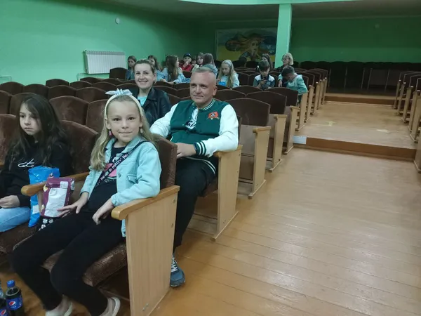 На підтримку ЗСУ: у Підгайцівській громаді влаштовують благодійні кіноперегляди (фото)