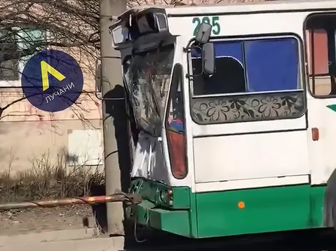 Луцький тролейбус виявився «слабким на передок» (відео)