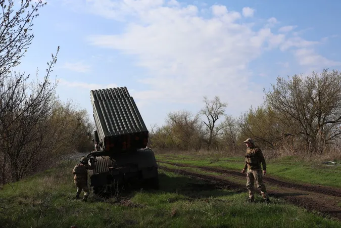 Священний вогонь стрітенських свічок вберіг воїна з Волині та його побратимів від ворожого «Ланцета»