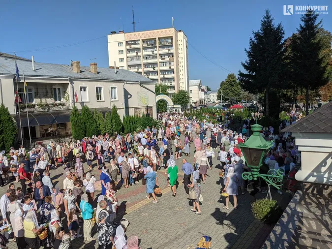 Як у Луцьку святкують Яблучний Спас (фото, відео)
