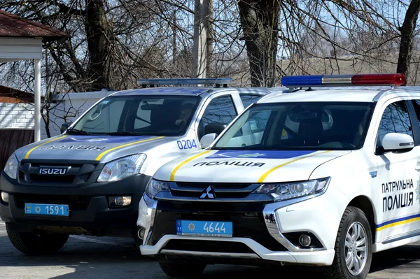 Нові патрульні поліцейські розповіли, як треба себе поводити на Пасху (фото)