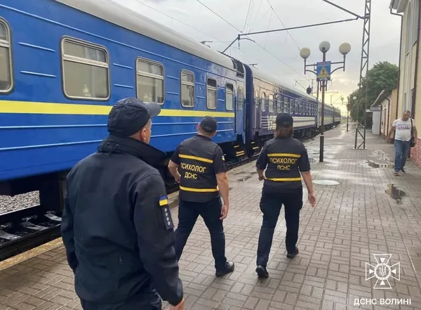 На Волині зустріли евакуаційний потяг з Донеччини (фото)