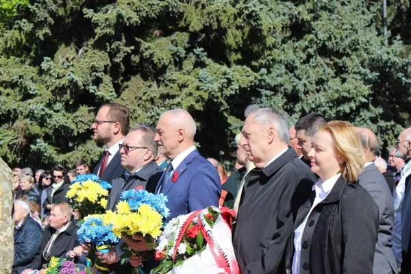 Ніколи знову: у Луцьку вшанували пам'ять жертв Другої світової війни (фото)