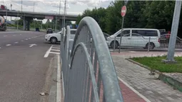 Обмежує видимість: у Луцьку перенесуть паркан на Ківерцівській (відео)