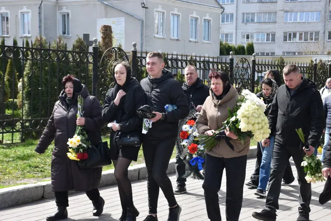 У Луцьку попрощалися з Героєм Святославом Юзефчуком (фото)