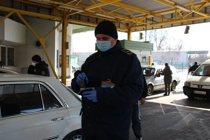 На Волині працюватимуть лише два пункти пропуску через кордон