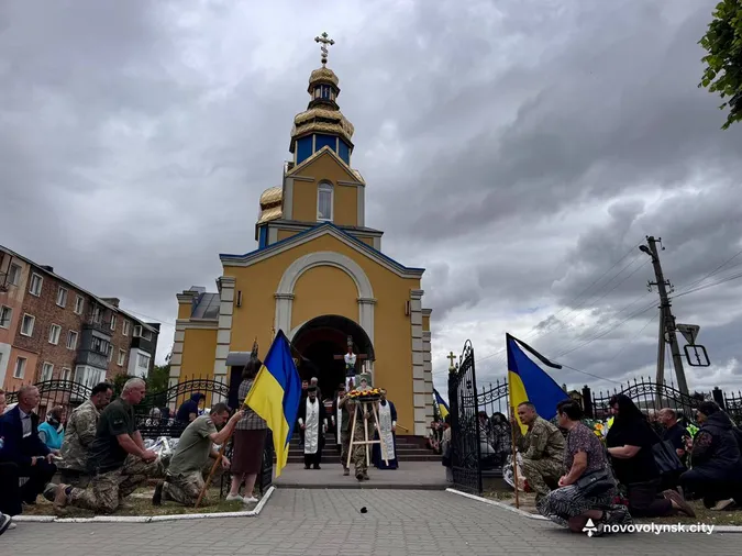 На Волині в останню путь провели Героя Євгена Мазурка (фото)