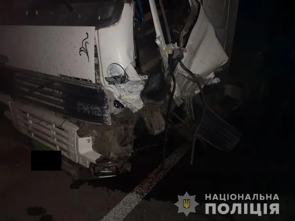 Лобове зіткнення з вантажівкою: в аварії на Рівненщині загинув волинянин (фото)