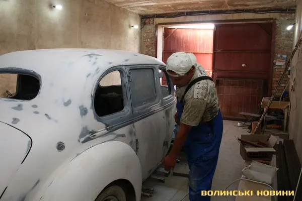 Так авто виглядало на етапі підготовки до фарбування.