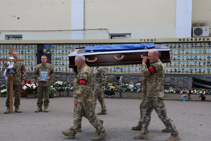 Загинув півтора року тому: у Луцьку попрощались з Героєм Богданом Щербачуком (фото)