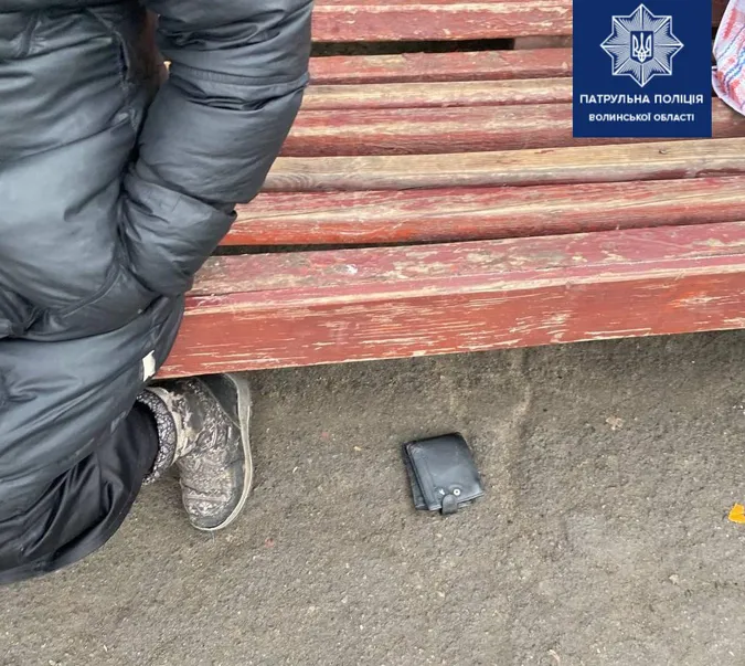 У Ковелі на вулиці в чоловіка витягнули гаманець