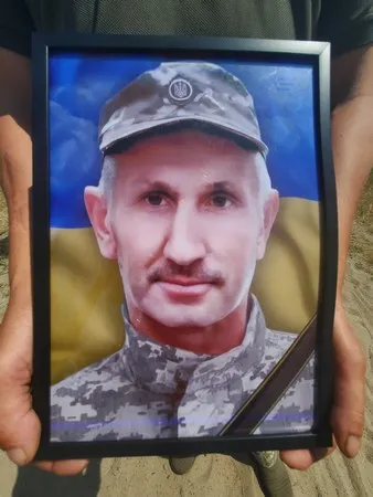 Майже рік вважався зниклим безвісти: на Волині попрощалися з Анатолієм Барабаном (фото)