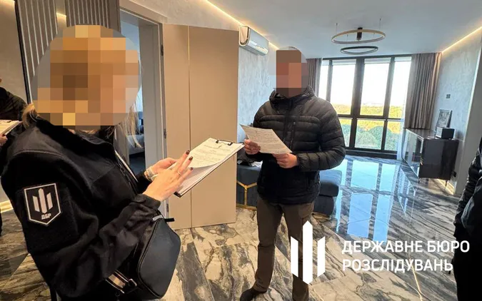 У депутатки Хмельницької міськради знайшли понад 1,5 млн незадекларованих доларів (фото)