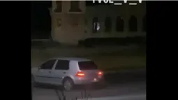 Шалений скрегіт і розбита пляшка: у Володимирі дрифтував Volkswagen (відео)
