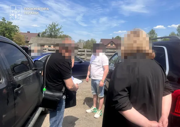 На Волині викрили схему для ухилянтів: за фіктивну інвалідність брали $8 тисяч (фото)