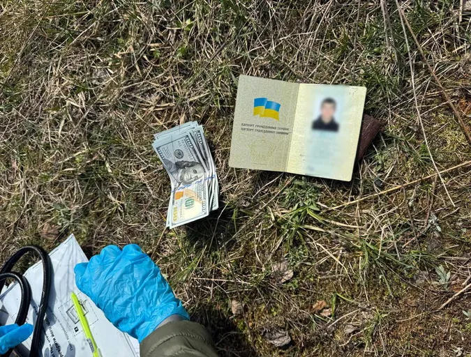 За $1000 – до білорусі: на Волині чоловік хотів підкупити прикордонника (фото)