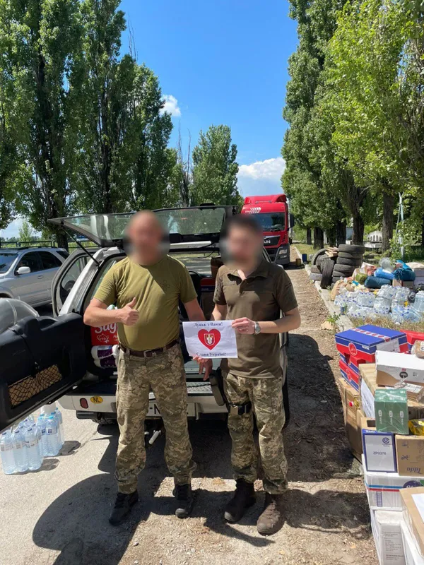 З Луцька для потреб 14 ОМБр передали позашляховик та допомогу (фото)