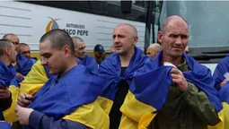 В Україну повернули ще 307 військовополонених (фото)