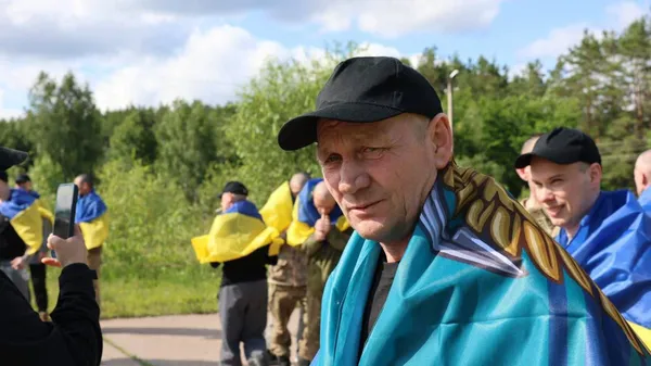Черговий обмін полоненими: додому повертаються воїни ЗСУ, Нацгвардії та прикордонної служби (фото)