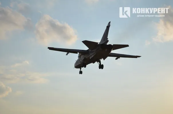У мережі опублікували фото військових польотів над Луцьком