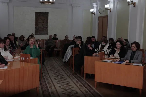 Працівники ВНУ віддадуть частину зарплати ЗСУ (відео)