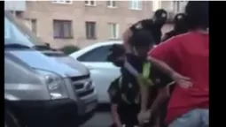 У Ковелі побили чоловіка: винуватці пошарпалися ще й з поліцейськими (відео)