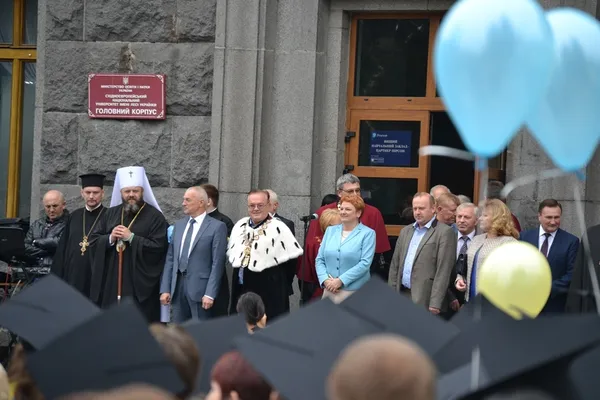 Першокурсників СНУ посвятили у студенти (ФОТОРЕПОРТАЖ)