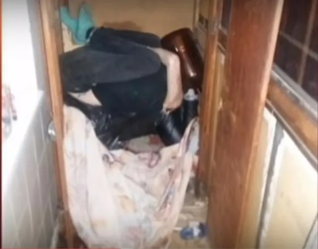 Зрізана шкіра й виколоте око: батьки закатованих волинянином дівчат розповіли жахливі подробиці