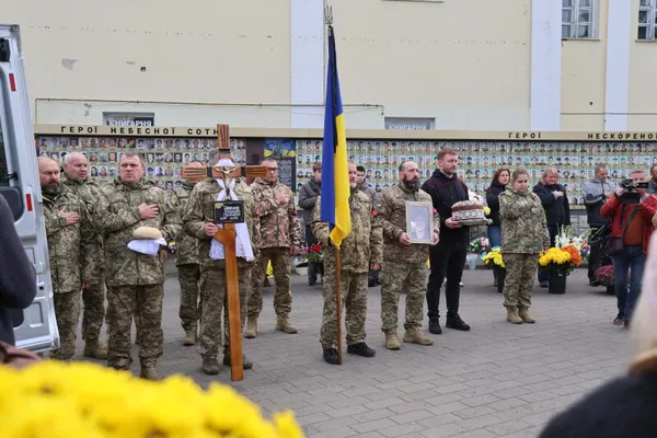 У Луцьку попрощалися з 30-річним захисником Владиславом Драганчуком (фото)