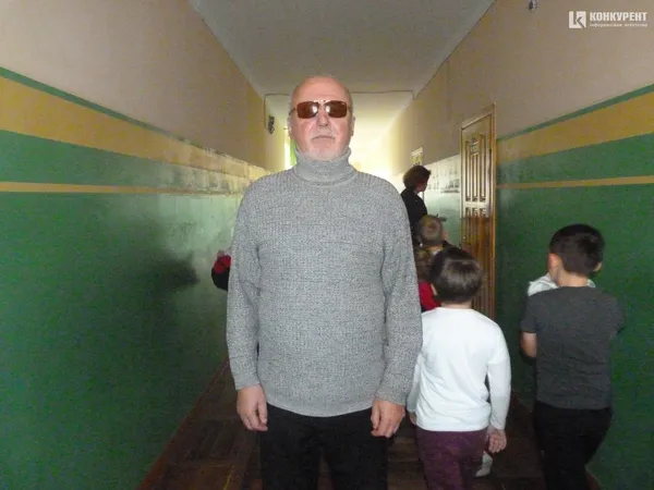 «Вчителювання дало мені відчуття того, що я комусь потрібен», – незрячий вчитель історії з Луцька
