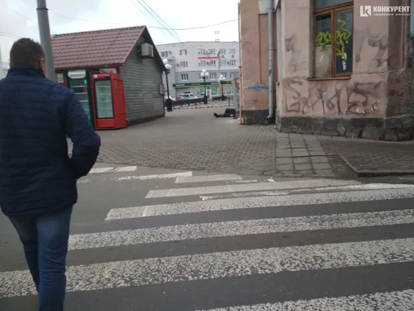У центрі міста рятували п’яного лучанина (фото)
