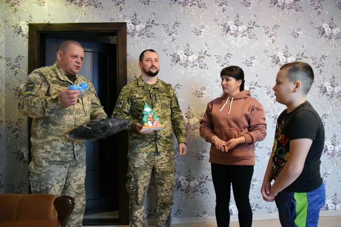 Волинські прикордонники привітали з Днем Миколая дітей загиблих побратимів (фото)