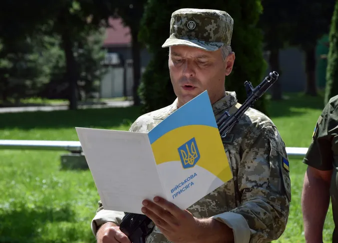 У Луцьку мобілізовані прикордонники склали присягу на вірність Україні (фото)