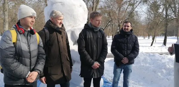 У луцькому парку вручили нагороди творцям снігових скульптур (фото)