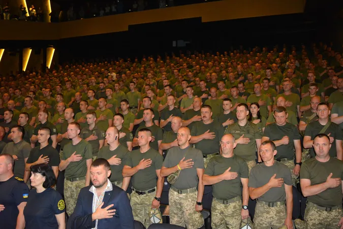 600 волинських прикордонників повернулись з передової (фото)
