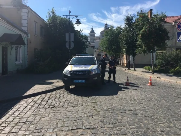 Старе місто в Луцьку перекрили: чекають на президента Анджея Дуду (фото)