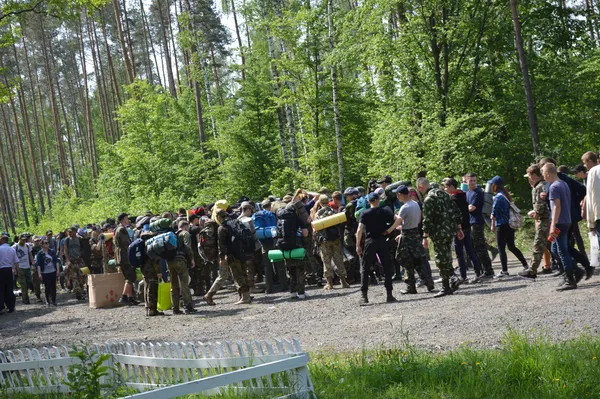 Перше (неофіційне) випробування - пройти декілька кілометрів з наплічниками 