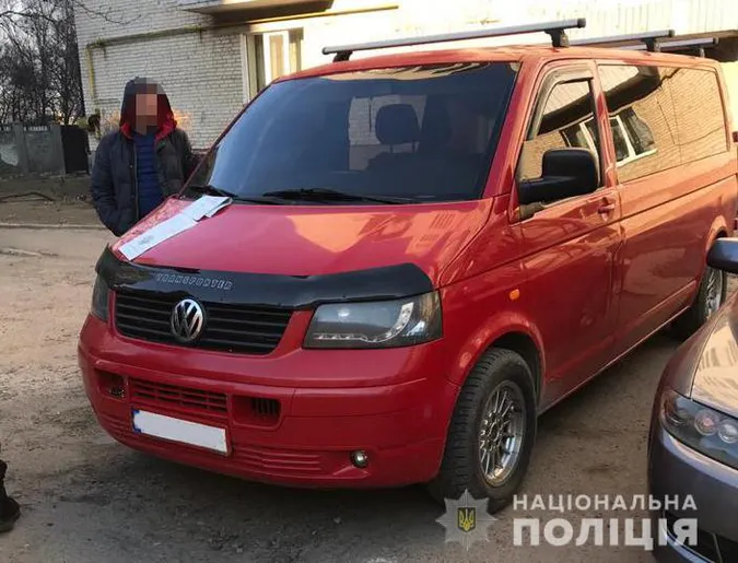 У Луцьку затримали крадія автомобільних коліс (фото)