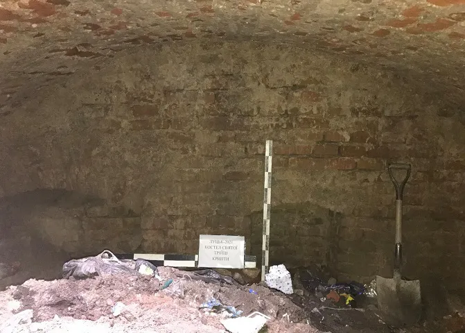«Матір костелів на Русі»: у Луцьку знайшли залишки давнього храму (фото, відео)