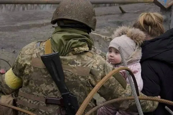 З Ірпеня на Київщині триває евакуація населення (фото, відео)