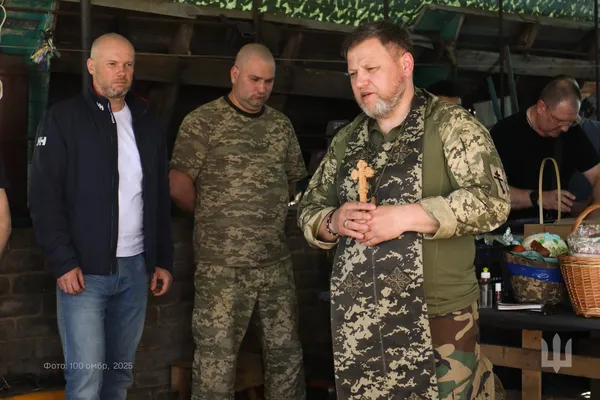 Третій Великдень на передовій: як воїни «Сталевої сотки» святкують Пасху (фото)